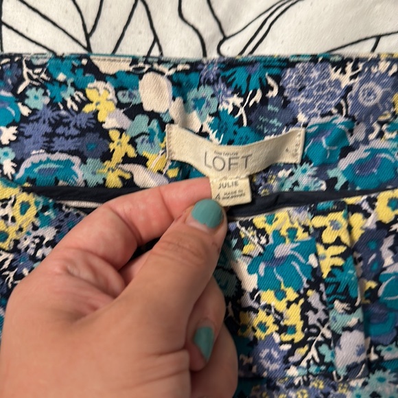 Multicolor capris - Picture 2 of 5